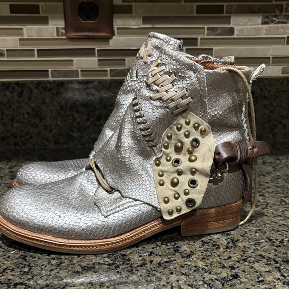A.S.98 Riverbed snake print combat boots Boots